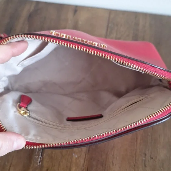 Michael Kors Large Red Saffiano Dome Crossbody Gokd Hardware - Picture 7 of 11